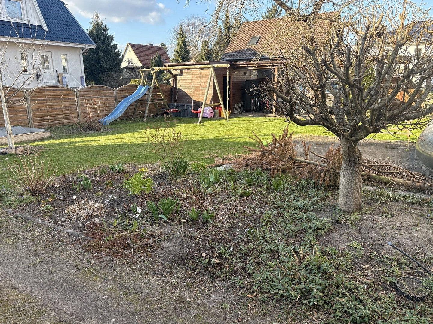 Prenájom domu 192 m², pozemek 525 m², Berlin, Berlín Prenájom domu 192 m², pozemek 525 m², Berlin, Berlín