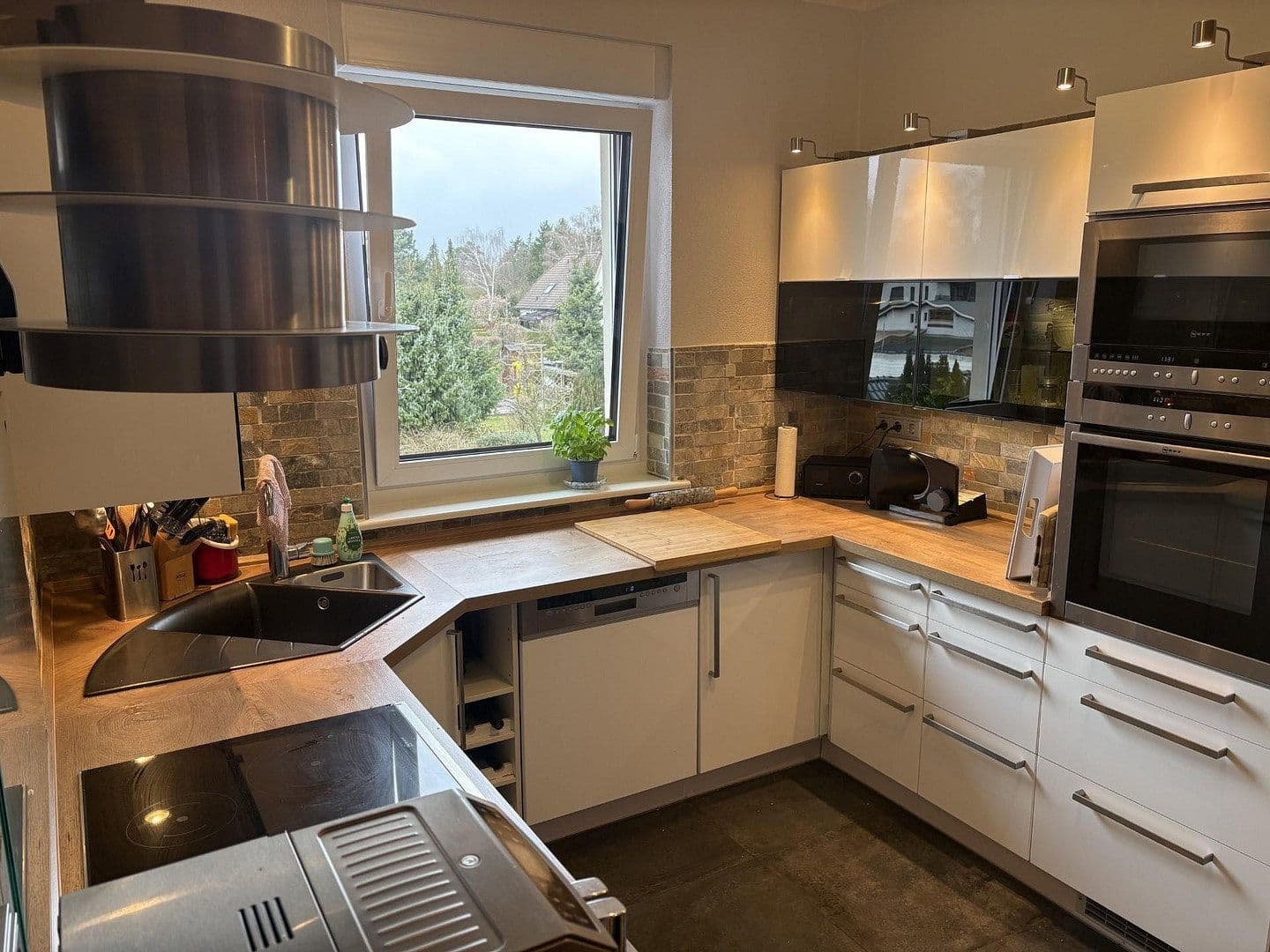 Prenájom domu 192 m², pozemek 525 m², Berlin, Berlín Prenájom domu 192 m², pozemek 525 m², Berlin, Berlín