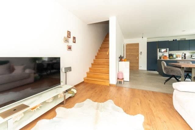 Predaj domu 145 m², pozemek 267 m², Schloßstraße 20a, Odelzhausen, Bavorsko Predaj domu 145 m², pozemek 267 m², Schloßstraße 20a, Odelzhausen, Bavorsko