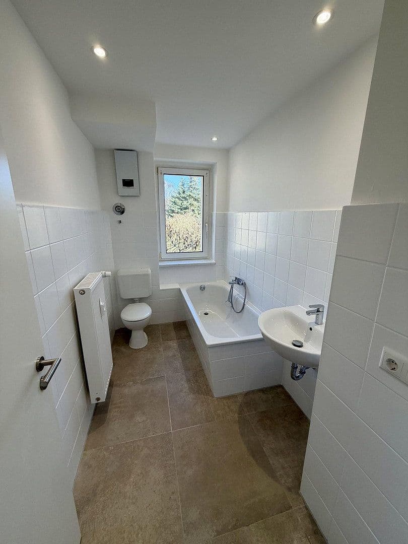 Prenájom bytu 3-izbový 60 m², Birkenstraße 1, Groß Kreutz (Havel), Brandenbursko Prenájom bytu 3-izbový 60 m², Birkenstraße 1, Groß Kreutz (Havel), Brandenbursko