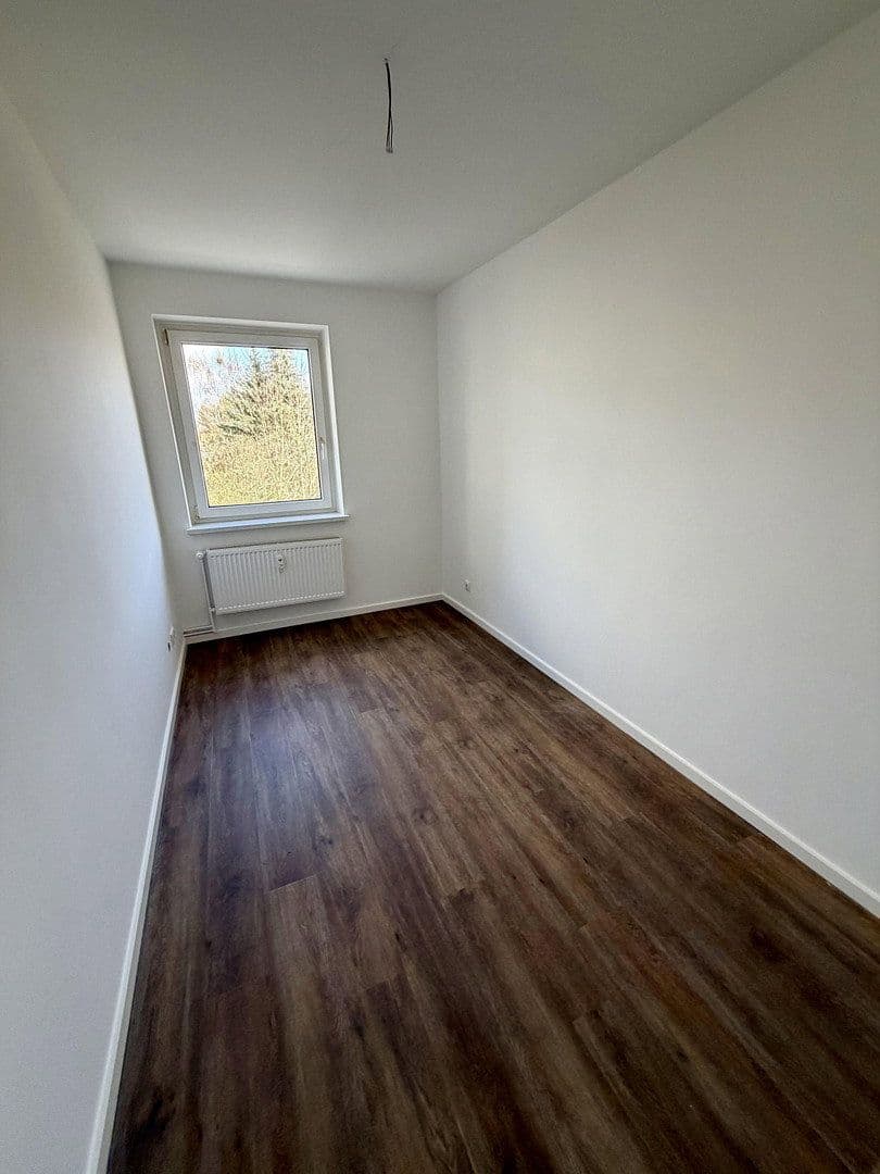 Prenájom bytu 3-izbový 60 m², Birkenstraße 1, Groß Kreutz (Havel), Brandenbursko Prenájom bytu 3-izbový 60 m², Birkenstraße 1, Groß Kreutz (Havel), Brandenbursko
