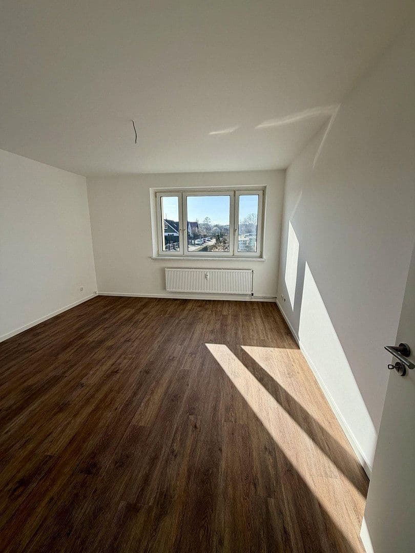 Prenájom bytu 3-izbový 60 m², Birkenstraße 1, Groß Kreutz (Havel), Brandenbursko Prenájom bytu 3-izbový 60 m², Birkenstraße 1, Groß Kreutz (Havel), Brandenbursko