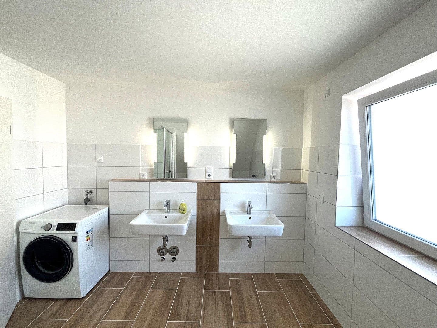 Prenájom bytu 2-izbový 74 m², Freigericht, Hesensko Prenájom bytu 2-izbový 74 m², Freigericht, Hesensko