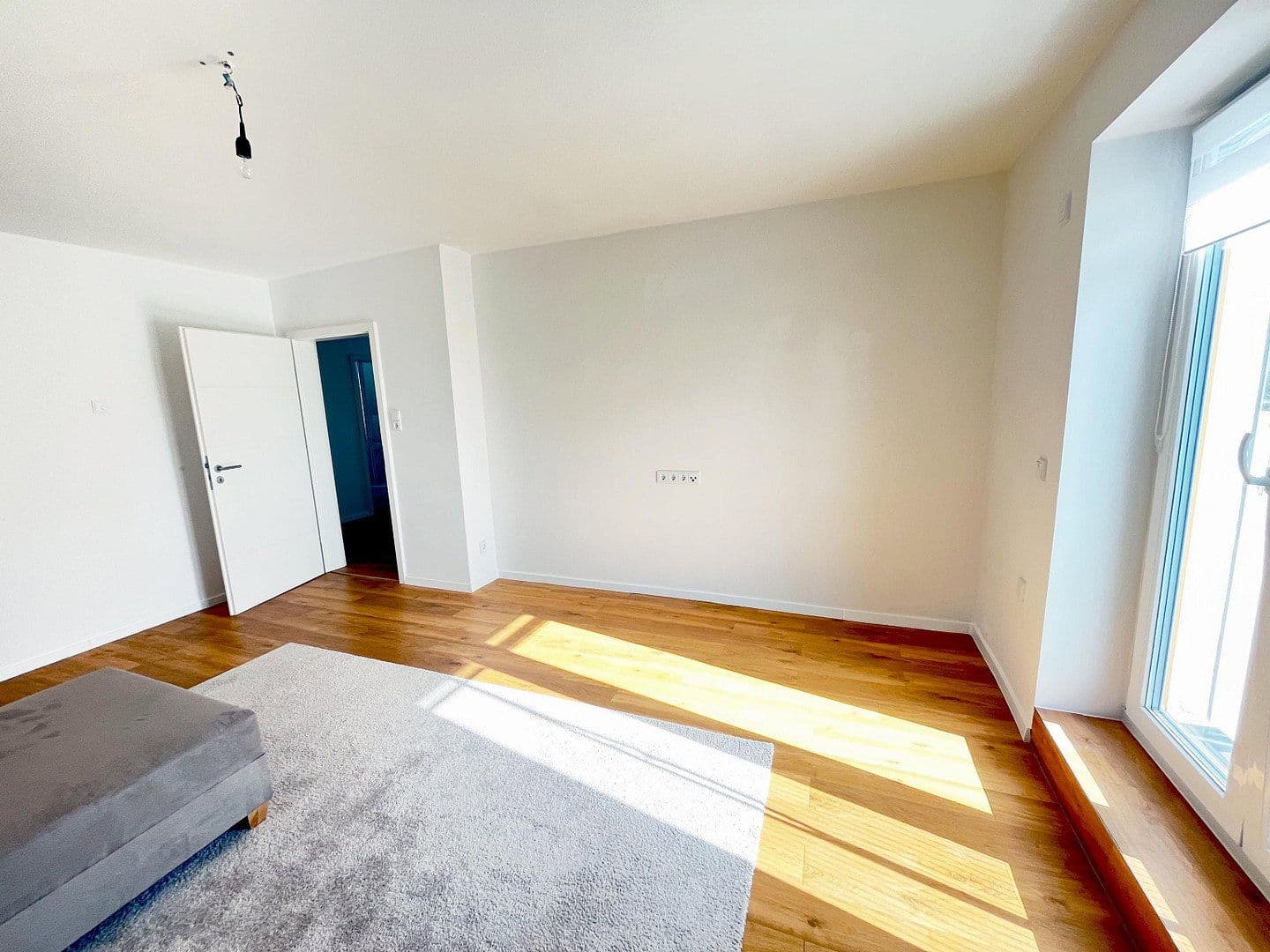Prenájom bytu 2-izbový 74 m², Freigericht, Hesensko Prenájom bytu 2-izbový 74 m², Freigericht, Hesensko