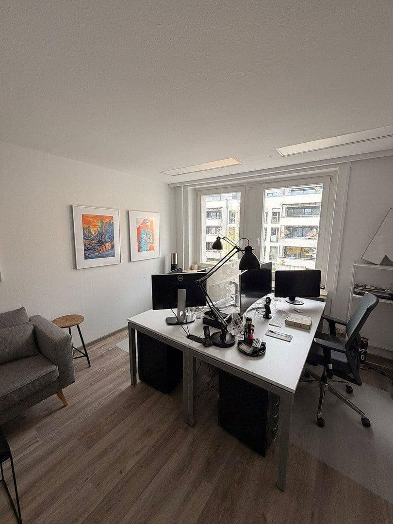 Prenájom kancelárie 209 m², Hannover, Dolné Sasko Prenájom kancelárie 209 m², Hannover, Dolné Sasko