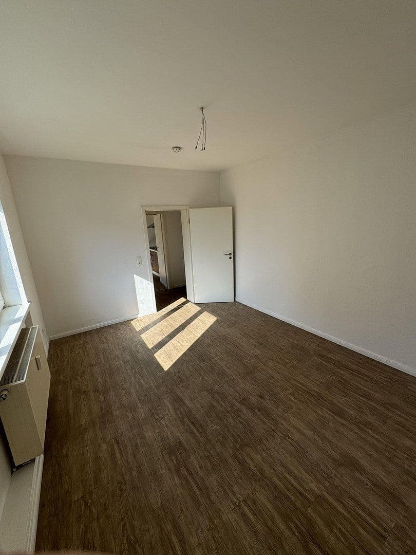 Predaj bytu 7-izbový 160 m², Am Polderdeich 11, Magdeburg, Sasko-Anhaltsko Predaj bytu 7-izbový 160 m², Am Polderdeich 11, Magdeburg, Sasko-Anhaltsko