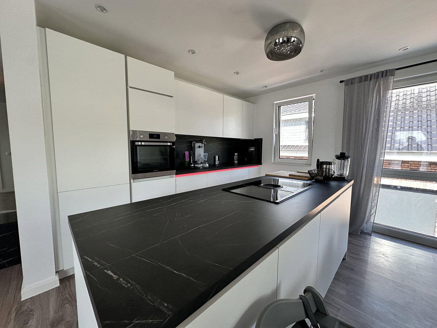 Predaj domu 305 m², pozemek 568 m², Geesthacht, Šlezvicko-Holštajnsko Predaj domu 305 m², pozemek 568 m², Geesthacht, Šlezvicko-Holštajnsko