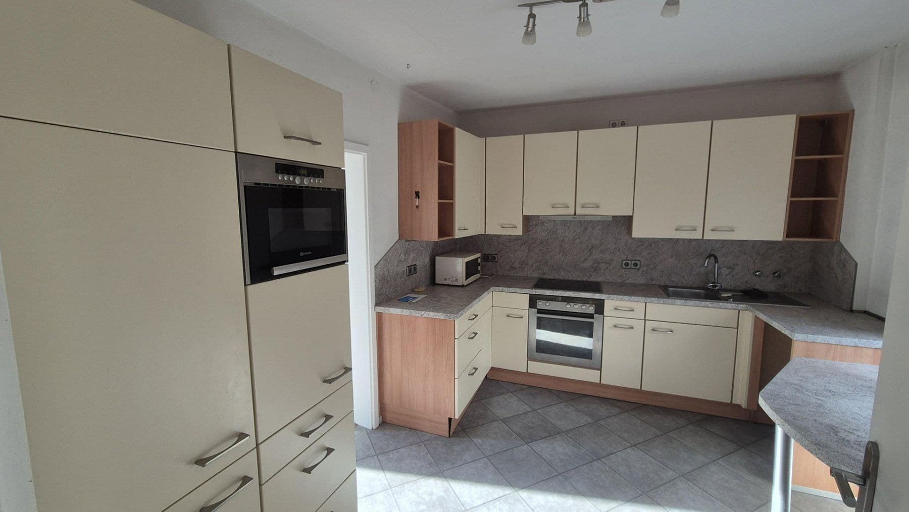 Predaj domu 155 m², pozemek 168 m², Gesellstr. 45, Pforzheim, Bádensko-Wurttembersko Predaj domu 155 m², pozemek 168 m², Gesellstr. 45, Pforzheim, Bádensko-Wurttembersko