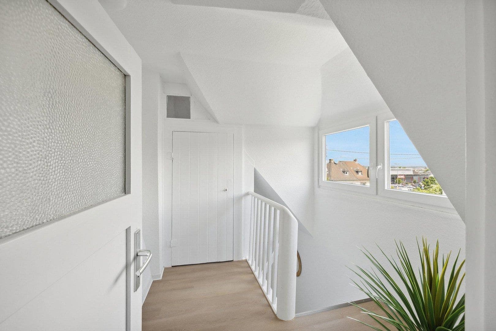 Predaj domu 138 m², pozemek 428 m², Herlesweiden 4, Bad Kreuznach, Porýnie-Falcko Predaj domu 138 m², pozemek 428 m², Herlesweiden 4, Bad Kreuznach, Porýnie-Falcko