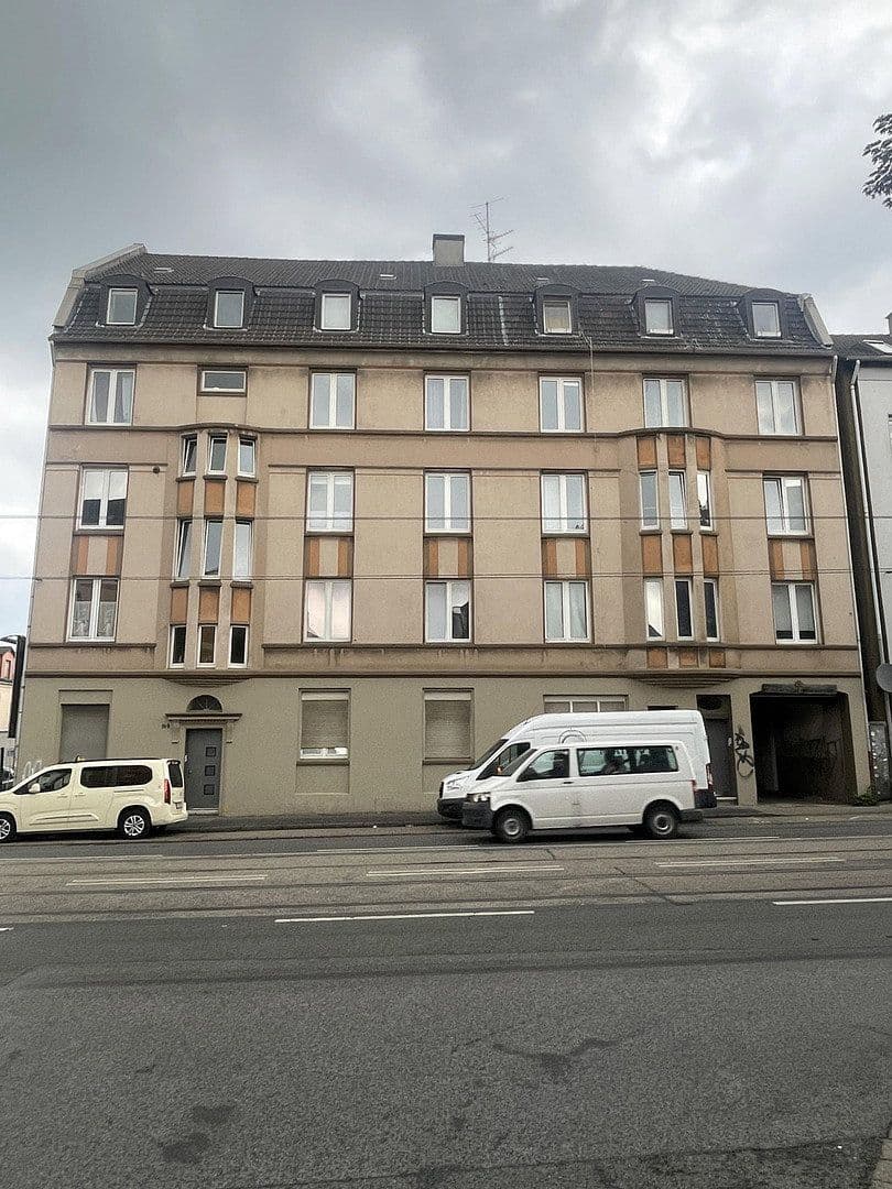 Prenájom bytu 3-izbový 100 m², Rheinische Straße 149, Dortmund, Severné Porýnie - Westfálsko Prenájom bytu 3-izbový 100 m², Rheinische Straße 149, Dortmund, Severné Porýnie - Westfálsko