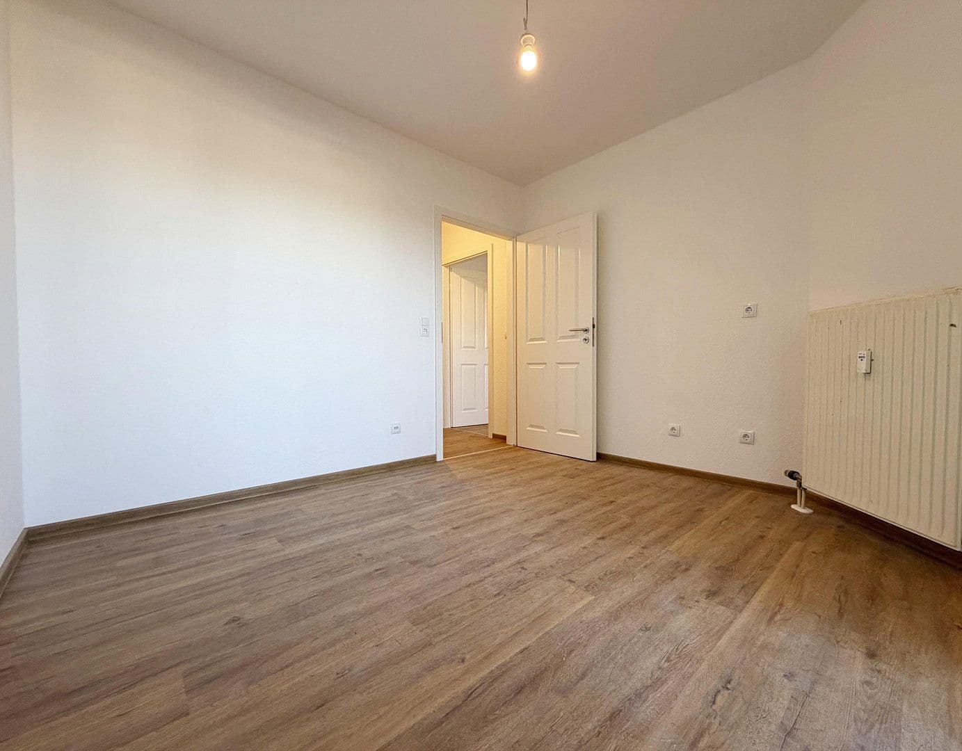 Predaj bytu 2-izbový 44 m², Mannheim, Bádensko-Wurttembersko Predaj bytu 2-izbový 44 m², Mannheim, Bádensko-Wurttembersko