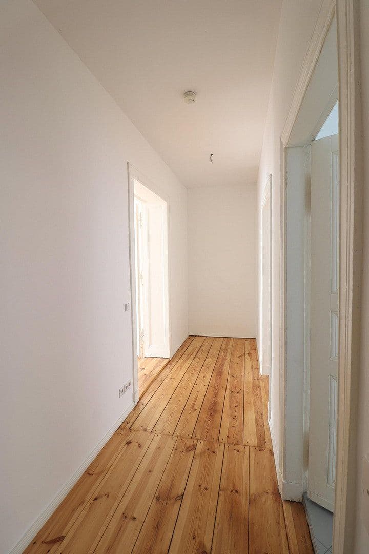 Prenájom bytu 2-izbový 80 m², Beusselstraße 00, Berlin, Berlín Prenájom bytu 2-izbový 80 m², Beusselstraße 00, Berlin, Berlín