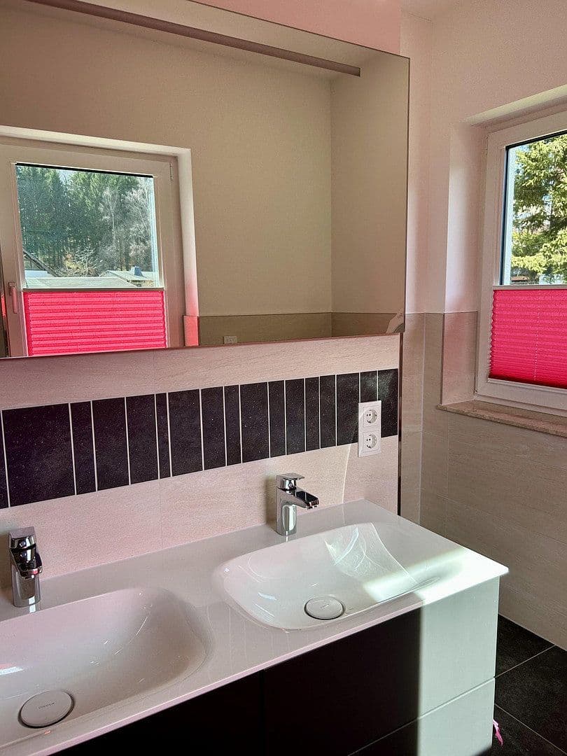 Predaj domu 120 m², pozemek 860 m², Gornau, Sasko Predaj domu 120 m², pozemek 860 m², Gornau, Sasko