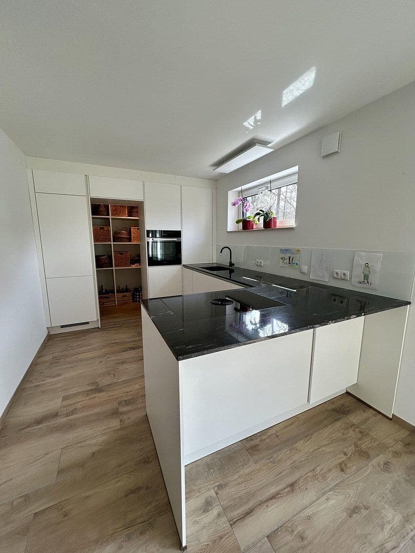 Predaj domu 120 m², pozemek 860 m², Gornau, Sasko Predaj domu 120 m², pozemek 860 m², Gornau, Sasko