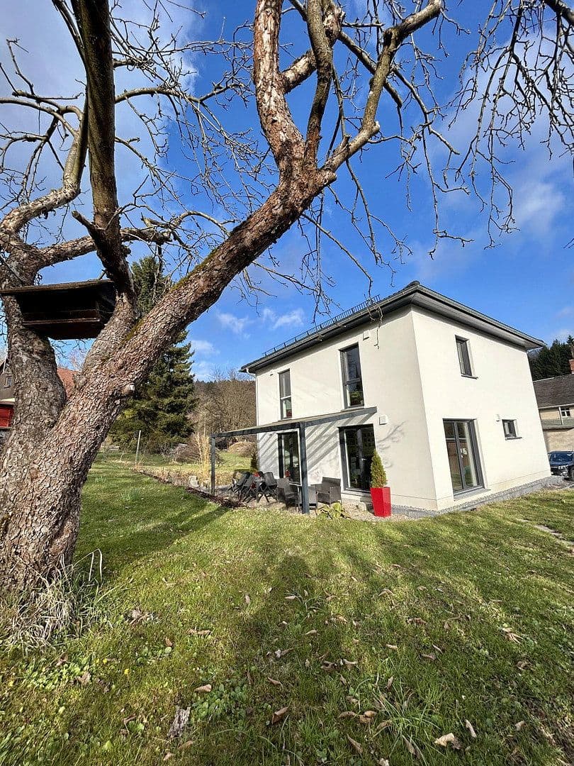 Predaj domu 120 m², pozemek 860 m², Gornau, Sasko Predaj domu 120 m², pozemek 860 m², Gornau, Sasko