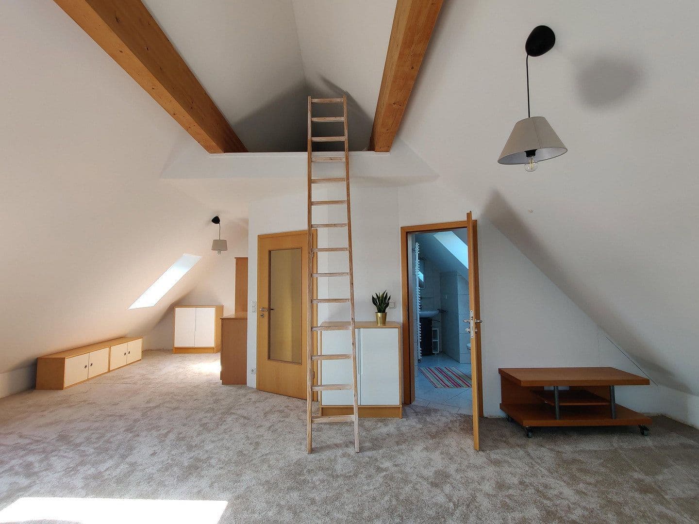 Predaj domu 153 m², pozemek 456 m², München, Bavorsko Predaj domu 153 m², pozemek 456 m², München, Bavorsko