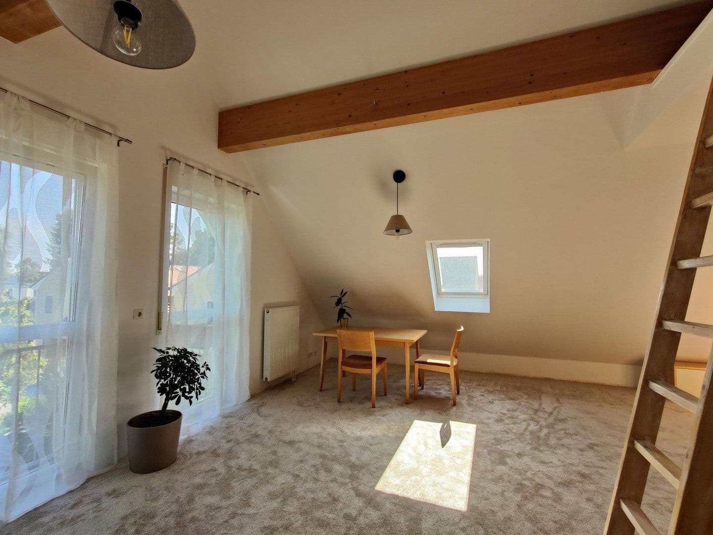 Predaj domu 153 m², pozemek 456 m², München, Bavorsko Predaj domu 153 m², pozemek 456 m², München, Bavorsko