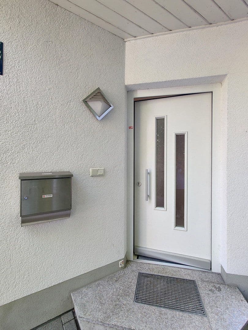 Predaj domu 153 m², pozemek 456 m², München, Bavorsko Predaj domu 153 m², pozemek 456 m², München, Bavorsko