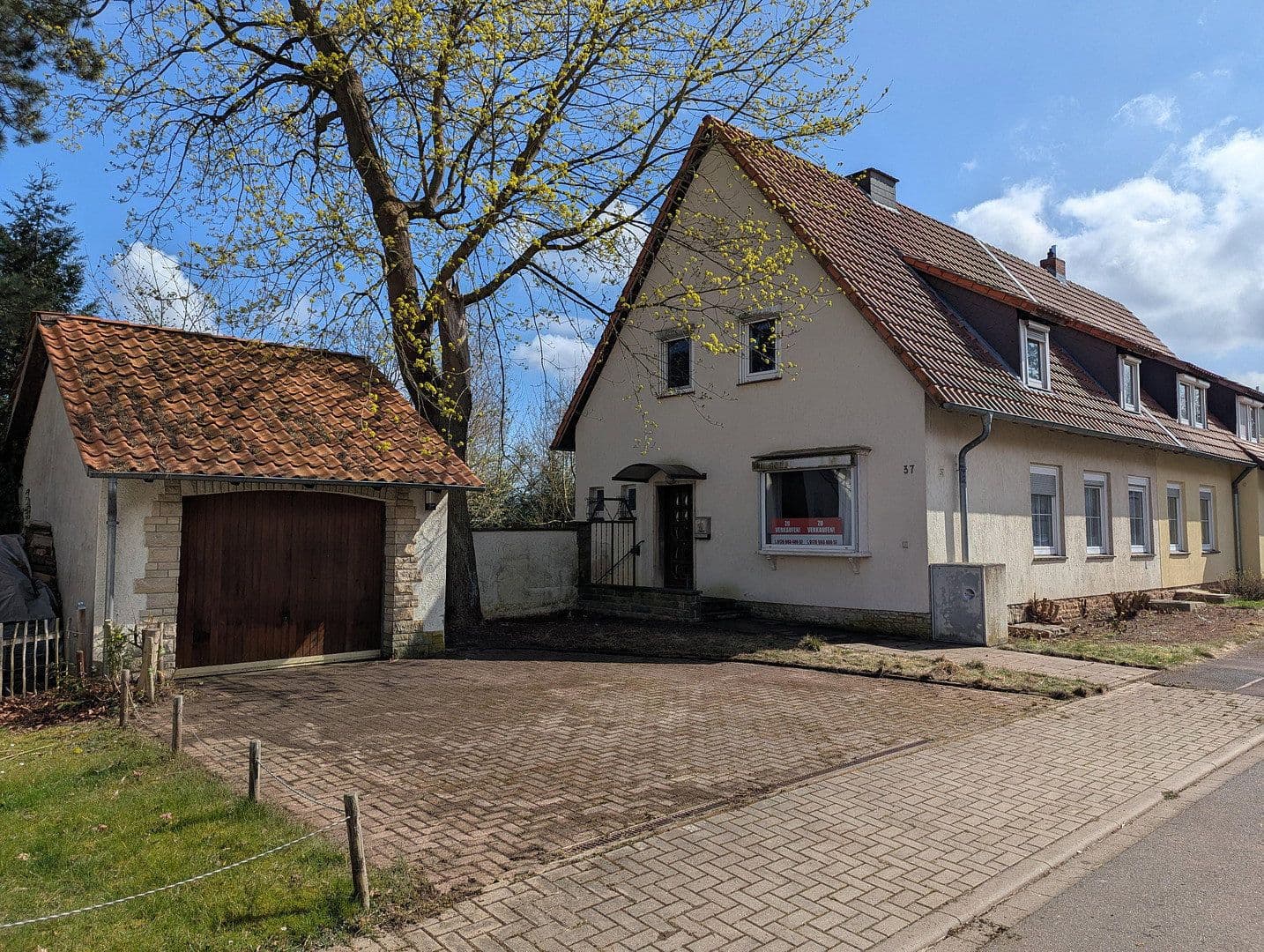 Predaj domu 123 m², pozemek 1.041 m², Herrmann-Löns-Weg 37, Salzgitter, Dolné Sasko Predaj domu 123 m², pozemek 1.041 m², Herrmann-Löns-Weg 37, Salzgitter, Dolné Sasko