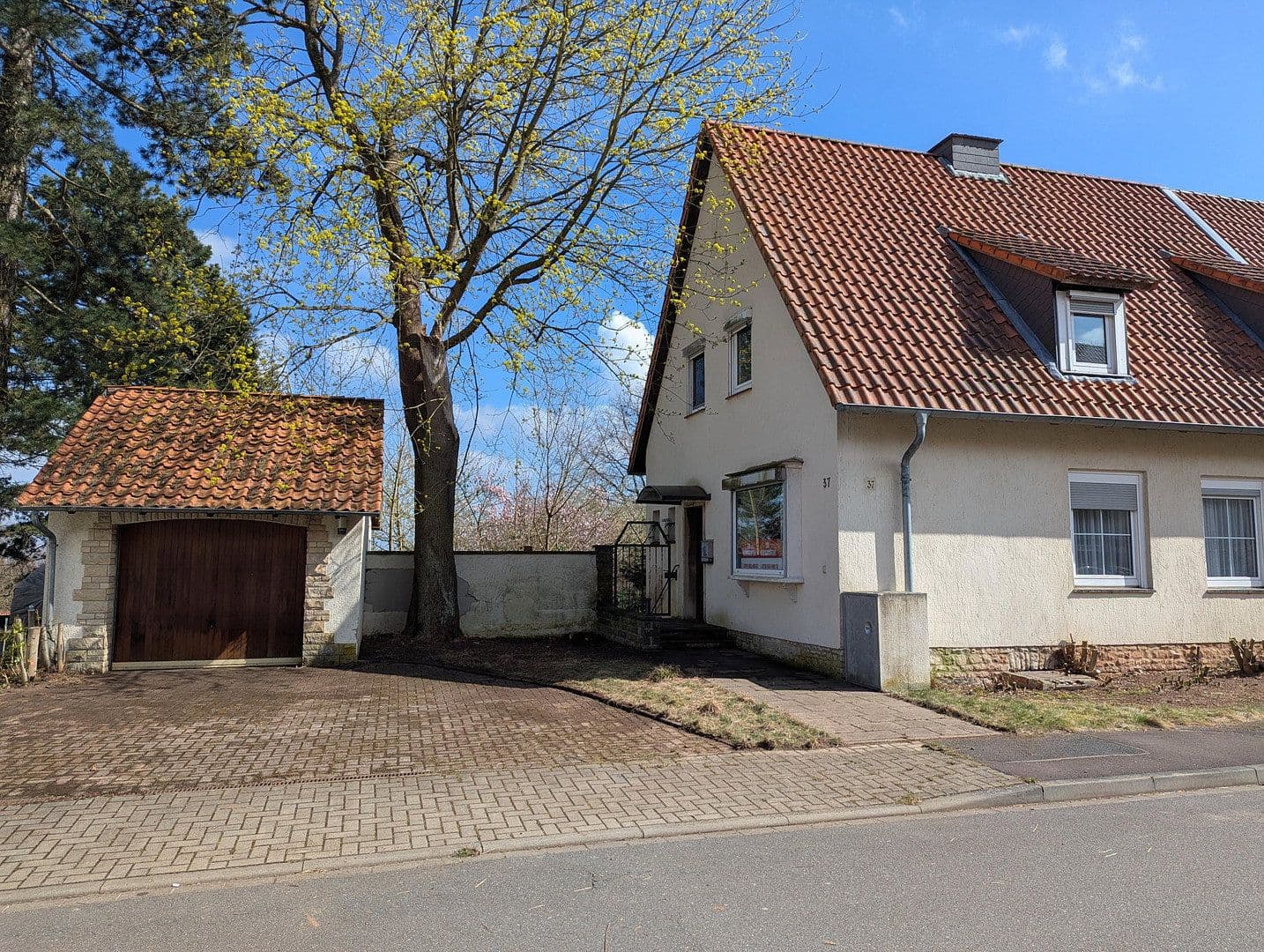 Predaj domu 123 m², pozemek 1.041 m², Herrmann-Löns-Weg 37, Salzgitter, Dolné Sasko Predaj domu 123 m², pozemek 1.041 m², Herrmann-Löns-Weg 37, Salzgitter, Dolné Sasko