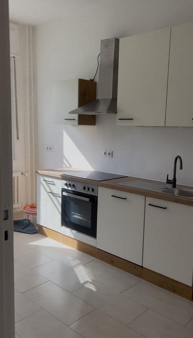 Prenájom bytu 2-izbový 59 m², Berlin, Berlín Prenájom bytu 2-izbový 59 m², Berlin, Berlín