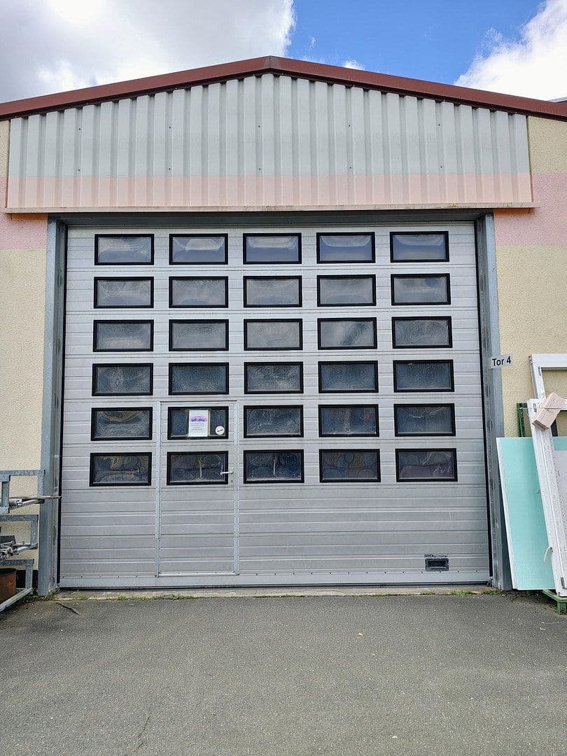 Prenájom nebytového priestoru 960 m², Am Steinbruch 3, Gerhardshofen, Bavorsko Prenájom nebytového priestoru 960 m², Am Steinbruch 3, Gerhardshofen, Bavorsko