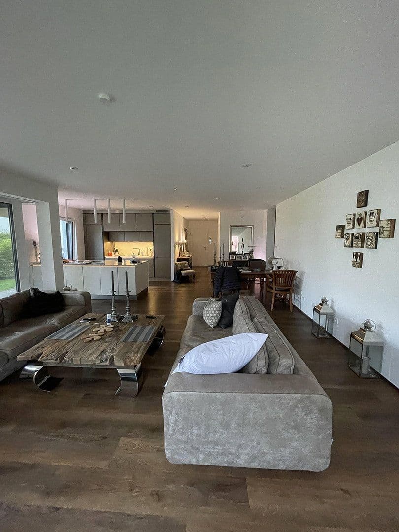 Predaj bytu 4-izbový 128 m², Kamillenweg 8, Wolfsburg, Dolné Sasko Predaj bytu 4-izbový 128 m², Kamillenweg 8, Wolfsburg, Dolné Sasko