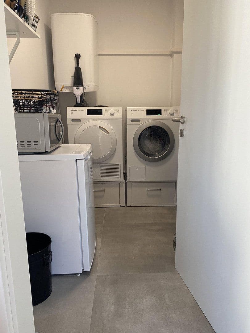 Prenájom bytu 5-izbový 135 m², Kiekenbrink 37, Porta Westfalica, Severné Porýnie - Westfálsko Prenájom bytu 5-izbový 135 m², Kiekenbrink 37, Porta Westfalica, Severné Porýnie - Westfálsko