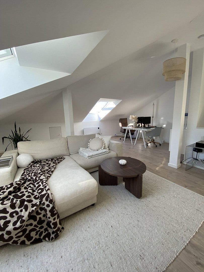 Prenájom bytu 5-izbový 135 m², Kiekenbrink 37, Porta Westfalica, Severné Porýnie - Westfálsko Prenájom bytu 5-izbový 135 m², Kiekenbrink 37, Porta Westfalica, Severné Porýnie - Westfálsko