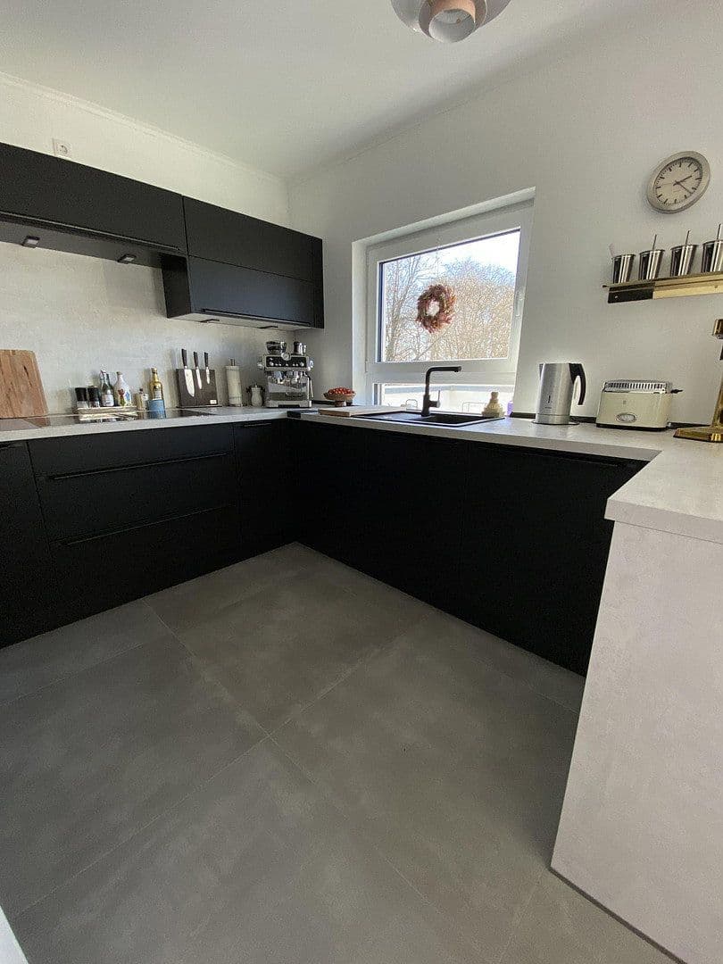 Prenájom bytu 5-izbový 135 m², Kiekenbrink 37, Porta Westfalica, Severné Porýnie - Westfálsko Prenájom bytu 5-izbový 135 m², Kiekenbrink 37, Porta Westfalica, Severné Porýnie - Westfálsko