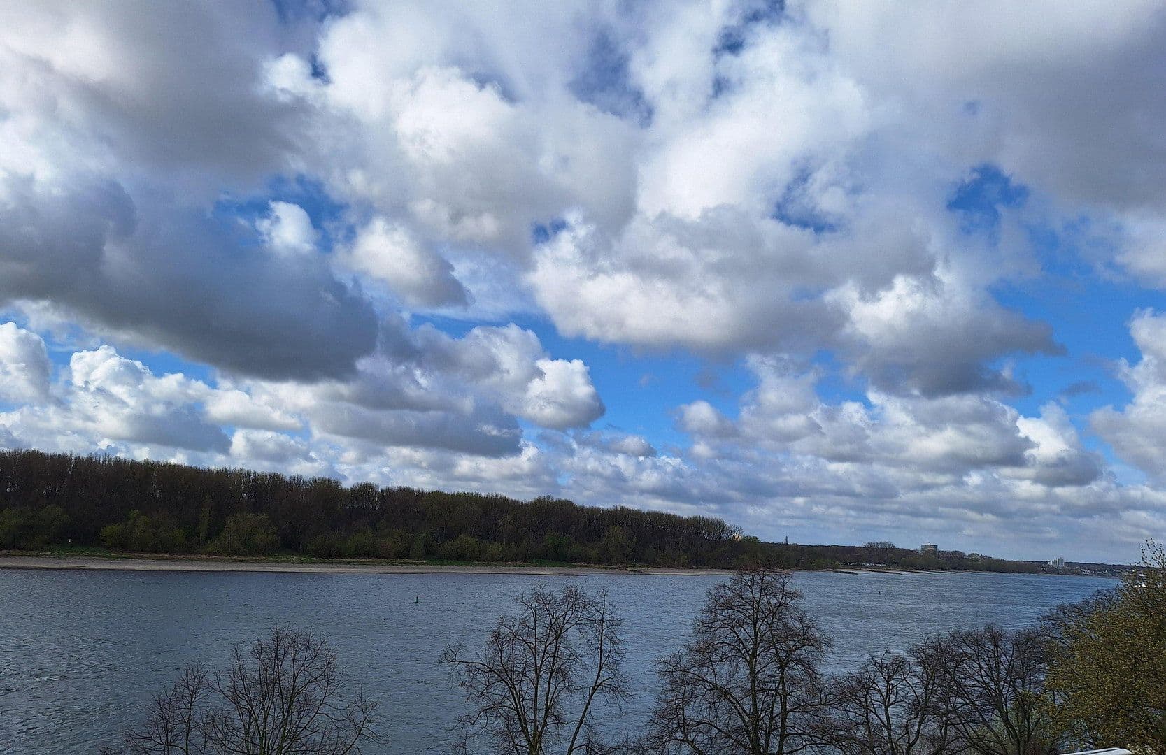 Prenájom bytu 2-izbový 88 m², Erkerstrasse 23, Köln Porz Ensen, Severné Porýnie - Westfálsko Prenájom bytu 2-izbový 88 m², Erkerstrasse 23, Köln Porz Ensen, Severné Porýnie - Westfálsko