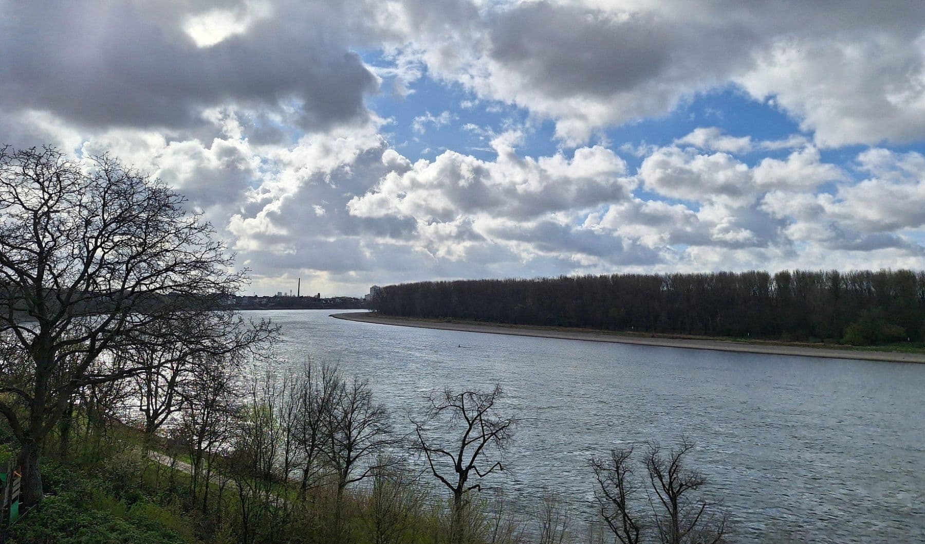 Prenájom bytu 2-izbový 88 m², Erkerstrasse 23, Köln Porz Ensen, Severné Porýnie - Westfálsko Prenájom bytu 2-izbový 88 m², Erkerstrasse 23, Köln Porz Ensen, Severné Porýnie - Westfálsko