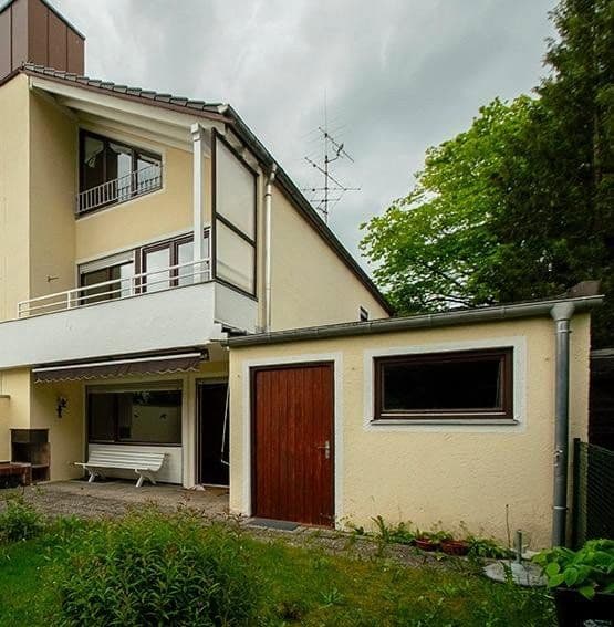 Predaj domu 152 m², pozemek 408 m², Jagdhornstraße, München, Bavorsko Predaj domu 152 m², pozemek 408 m², Jagdhornstraße, München, Bavorsko