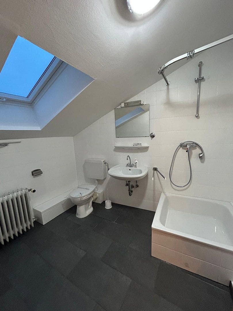 Prenájom domu 170 m², pozemek 225 m², Wielandstrasse 4a, Worms, Porýnie-Falcko Prenájom domu 170 m², pozemek 225 m², Wielandstrasse 4a, Worms, Porýnie-Falcko