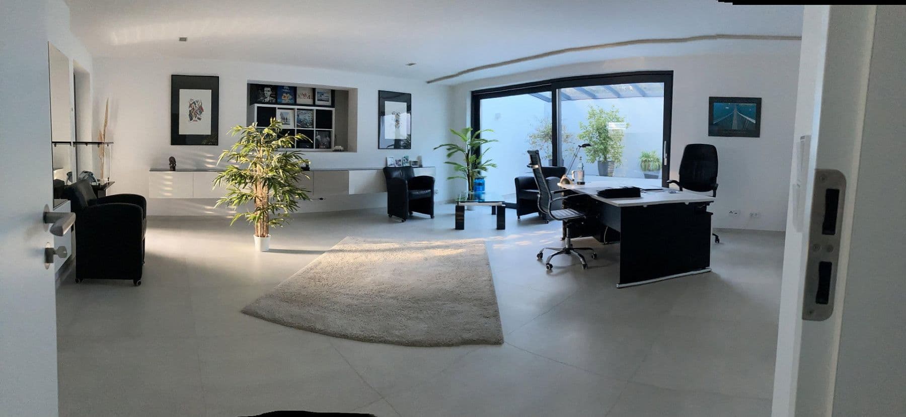 Predaj domu 300 m², pozemek 700 m², Kelkheim (Taunus), Hesensko Predaj domu 300 m², pozemek 700 m², Kelkheim (Taunus), Hesensko