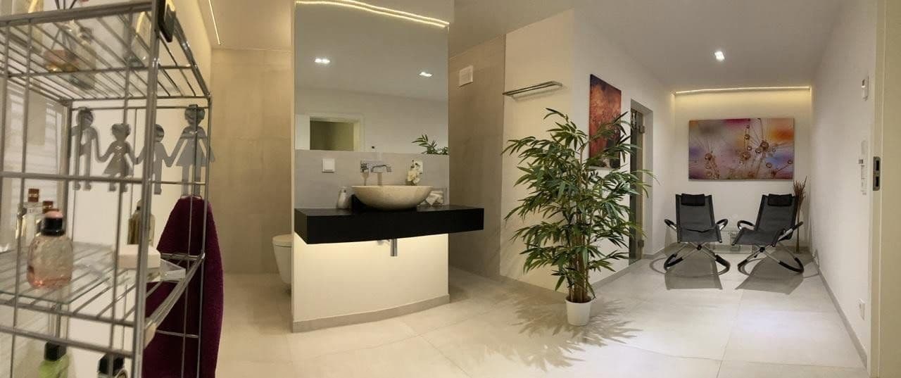 Predaj domu 300 m², pozemek 700 m², Kelkheim (Taunus), Hesensko Predaj domu 300 m², pozemek 700 m², Kelkheim (Taunus), Hesensko