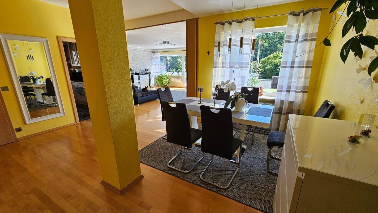 Predaj bytu 4-izbový 133 m², Baden-Baden Haueneberstein, Bádensko-Wurttembersko Predaj bytu 4-izbový 133 m², Baden-Baden Haueneberstein, Bádensko-Wurttembersko