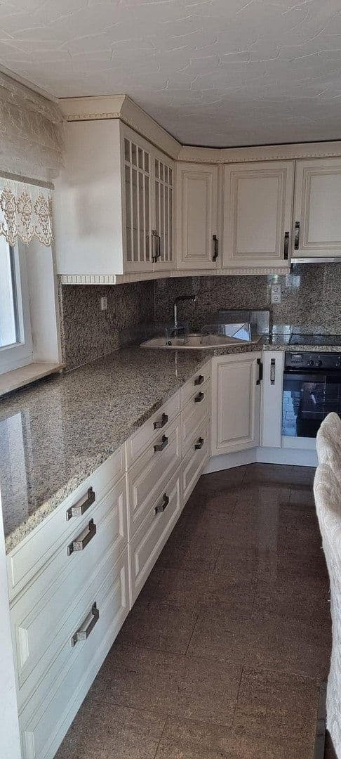 Predaj domu 190 m², pozemek 322 m², Reichenbach an der Fils, Bádensko-Wurttembersko Predaj domu 190 m², pozemek 322 m², Reichenbach an der Fils, Bádensko-Wurttembersko