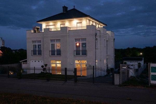 Predaj domu 340 m², pozemek 1.040 m², Schönberg (Holstein), Šlezvicko-Holštajnsko Predaj domu 340 m², pozemek 1.040 m², Schönberg (Holstein), Šlezvicko-Holštajnsko