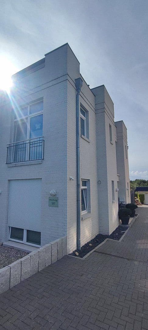 Predaj domu 340 m², pozemek 1.040 m², Schönberg (Holstein), Šlezvicko-Holštajnsko Predaj domu 340 m², pozemek 1.040 m², Schönberg (Holstein), Šlezvicko-Holštajnsko