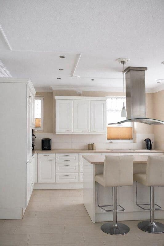 Predaj domu 340 m², pozemek 1.040 m², Schönberg (Holstein), Šlezvicko-Holštajnsko Predaj domu 340 m², pozemek 1.040 m², Schönberg (Holstein), Šlezvicko-Holštajnsko