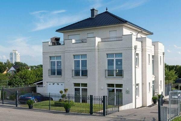 Predaj domu 340 m², pozemek 1.040 m², Schönberg (Holstein), Šlezvicko-Holštajnsko Predaj domu 340 m², pozemek 1.040 m², Schönberg (Holstein), Šlezvicko-Holštajnsko