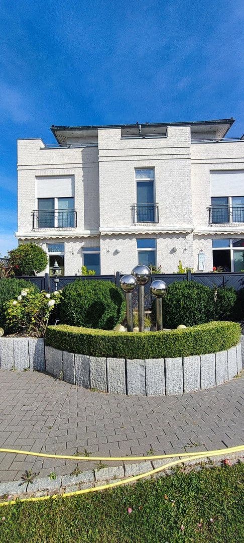 Predaj domu 340 m², pozemek 1.040 m², Schönberg (Holstein), Šlezvicko-Holštajnsko Predaj domu 340 m², pozemek 1.040 m², Schönberg (Holstein), Šlezvicko-Holštajnsko