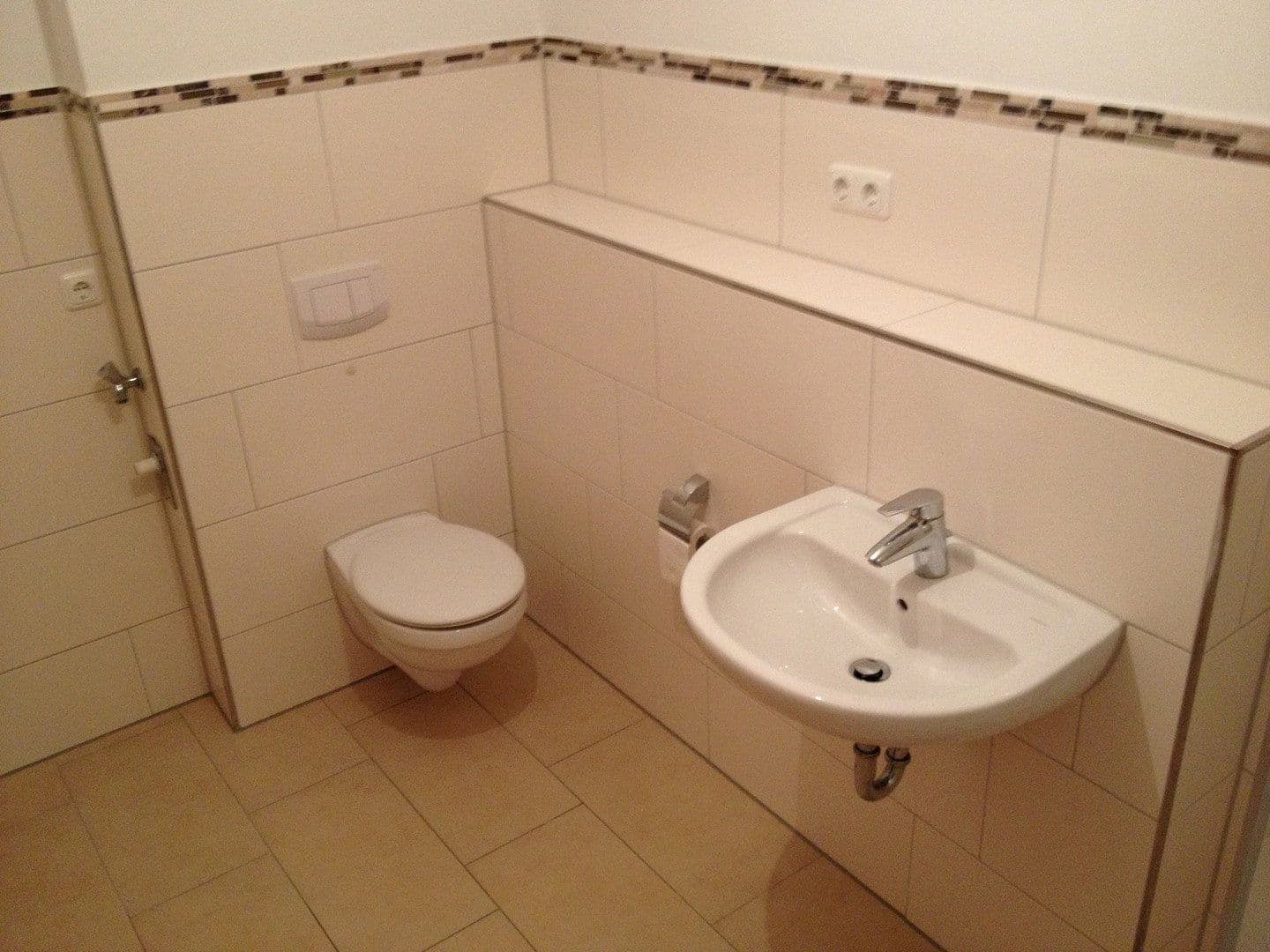 Prenájom domu 100 m², pozemek 160 m², Börnsen, Šlezvicko-Holštajnsko Prenájom domu 100 m², pozemek 160 m², Börnsen, Šlezvicko-Holštajnsko