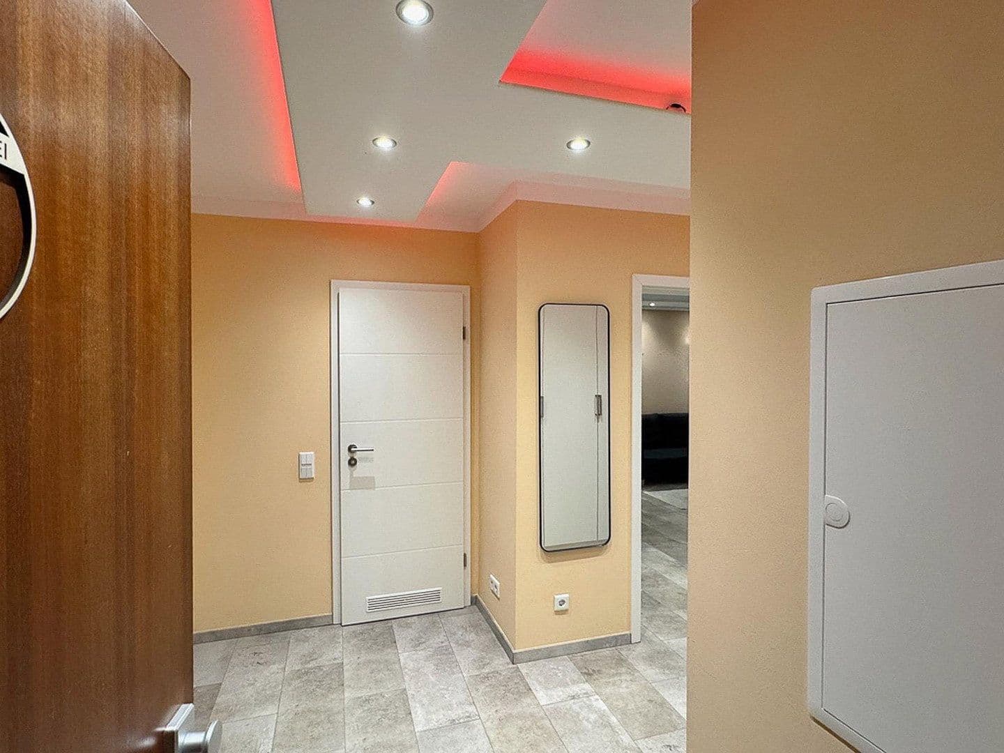 Predaj bytu 2-izbový 64 m², Friedrichstraße 55, Köln, Severné Porýnie - Westfálsko Predaj bytu 2-izbový 64 m², Friedrichstraße 55, Köln, Severné Porýnie - Westfálsko