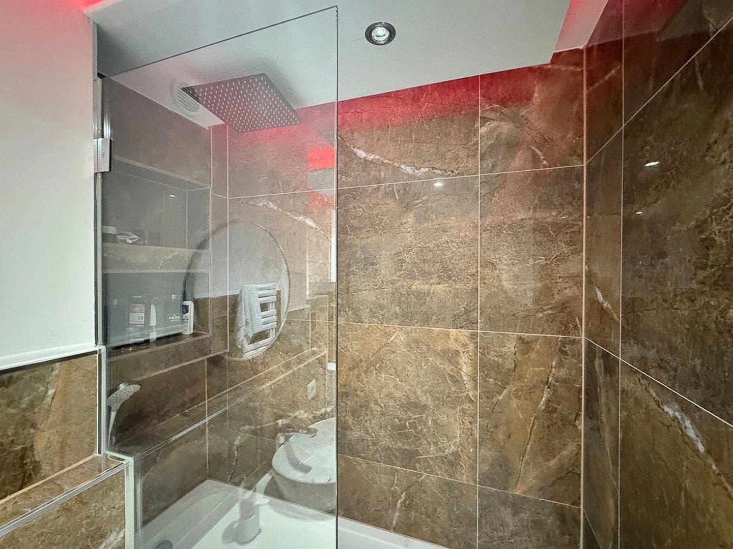 Predaj bytu 2-izbový 64 m², Friedrichstraße 55, Köln, Severné Porýnie - Westfálsko Predaj bytu 2-izbový 64 m², Friedrichstraße 55, Köln, Severné Porýnie - Westfálsko