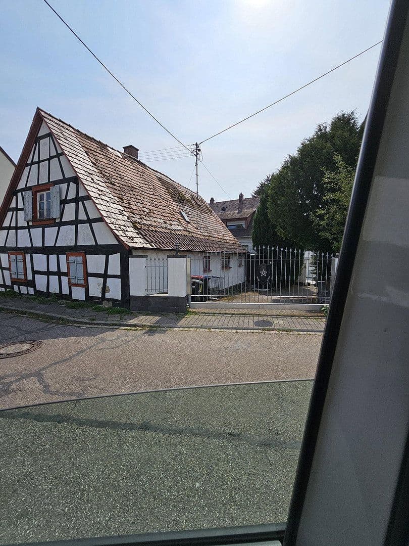 Predaj domu 165 m², pozemek 485 m², Karlsruhe, Bádensko-Wurttembersko Predaj domu 165 m², pozemek 485 m², Karlsruhe, Bádensko-Wurttembersko