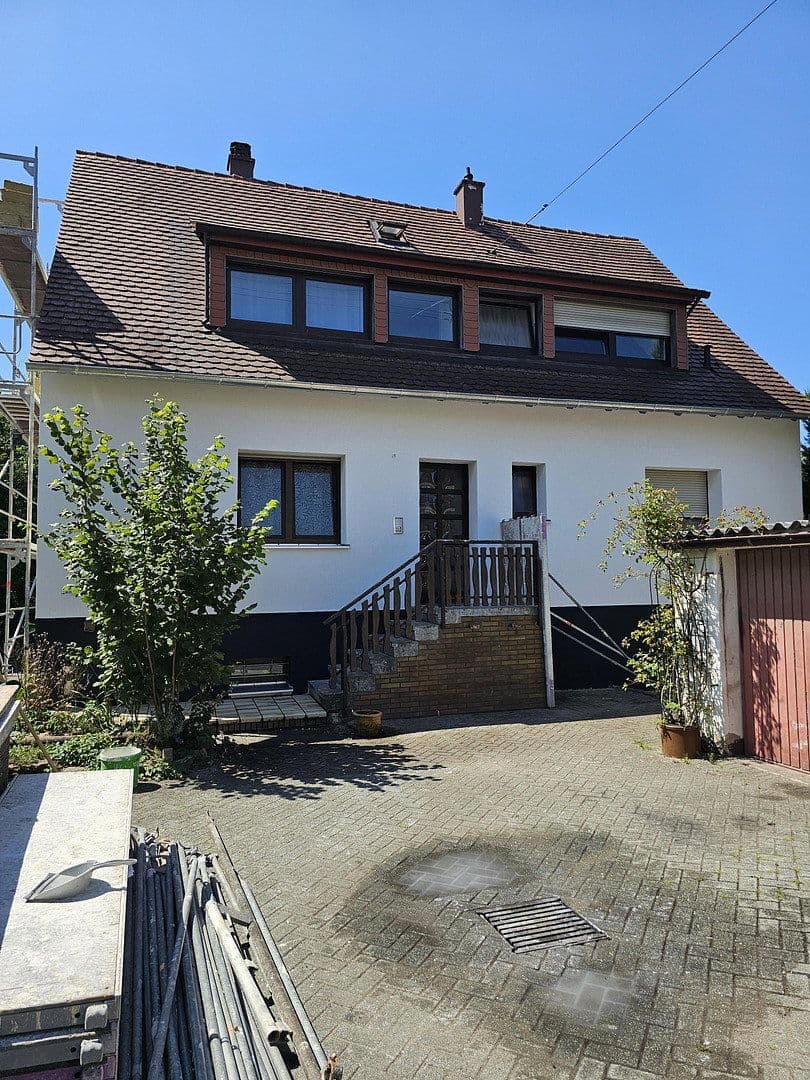 Predaj domu 165 m², pozemek 485 m², Karlsruhe, Bádensko-Wurttembersko Predaj domu 165 m², pozemek 485 m², Karlsruhe, Bádensko-Wurttembersko