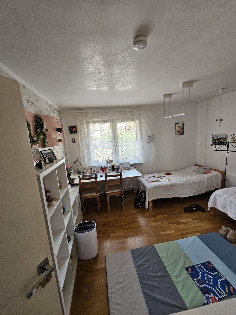 Predaj domu 165 m², pozemek 485 m², Karlsruhe, Bádensko-Wurttembersko Predaj domu 165 m², pozemek 485 m², Karlsruhe, Bádensko-Wurttembersko