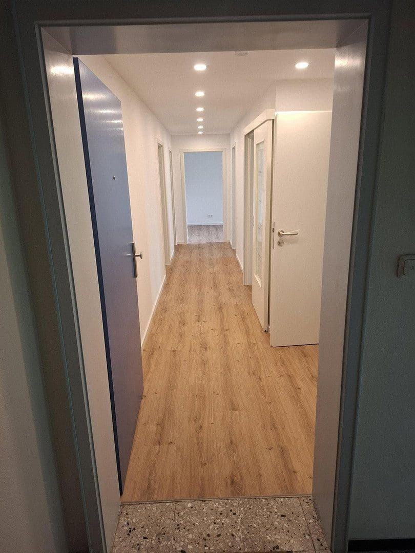 Predaj bytu 4-izbový 92 m², Unterhaching, Bavorsko Predaj bytu 4-izbový 92 m², Unterhaching, Bavorsko